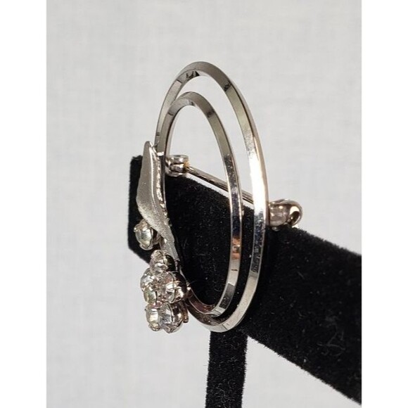 Vtg 70s Signed Krementz Floral Spray Circle Clear Rhinestones Silver Tone Brooch - Picture 9 of 16